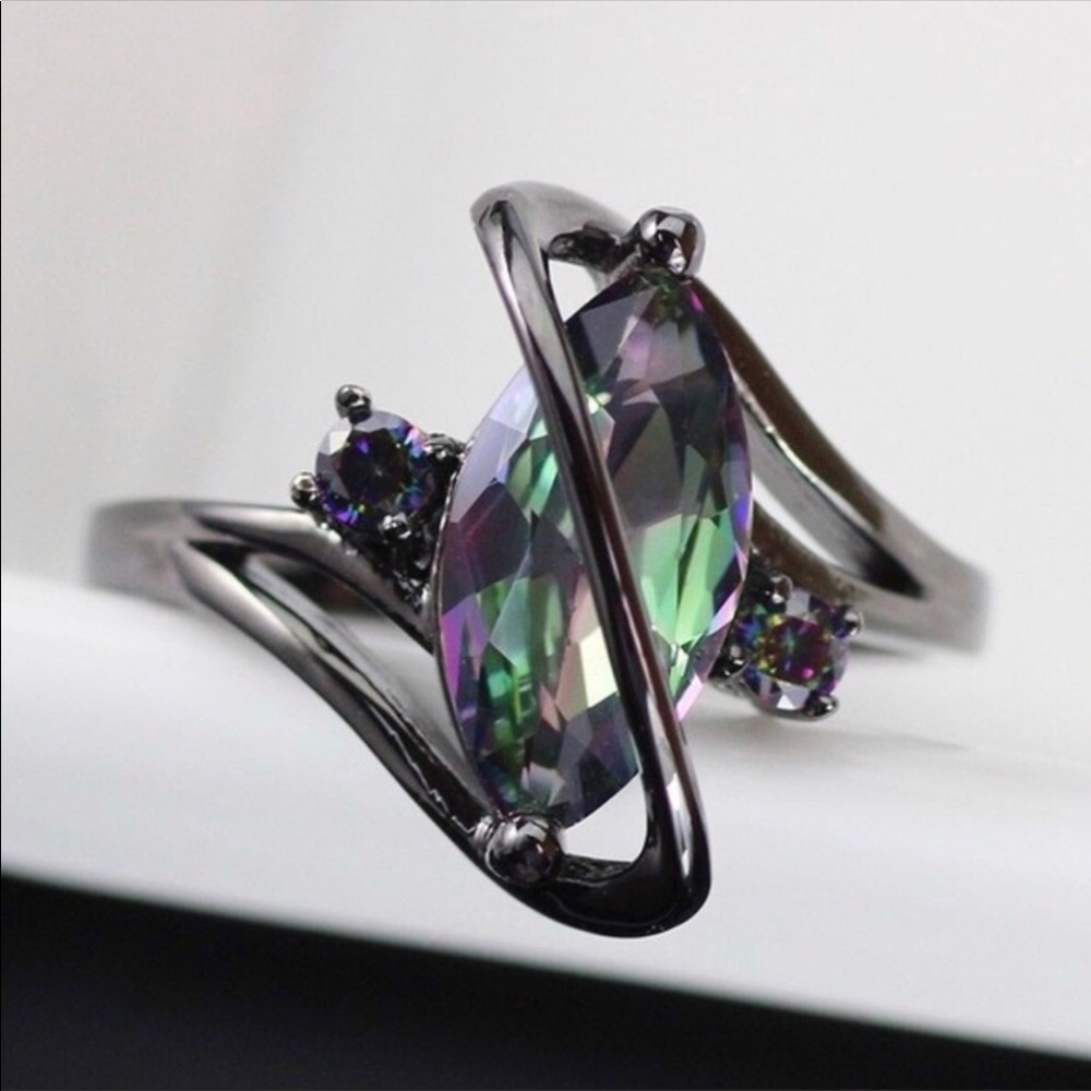 NWT Mystic Rainbow Topaz Marquise Cut Ring